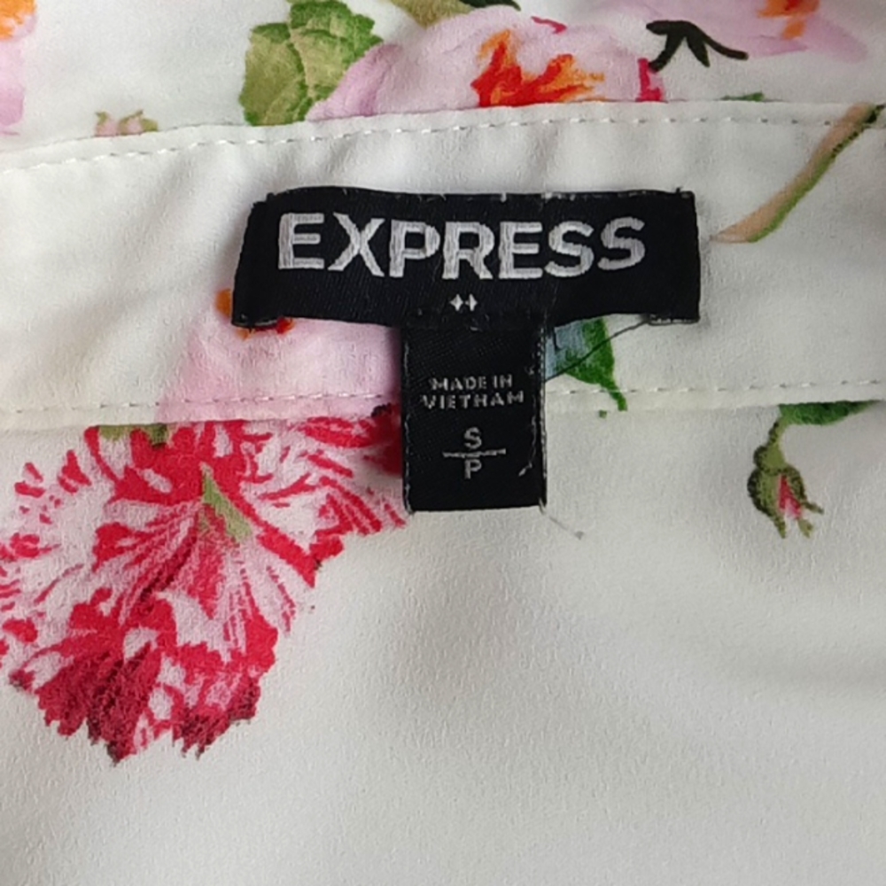 Express Womens Blouse. - Picture 10 of 10